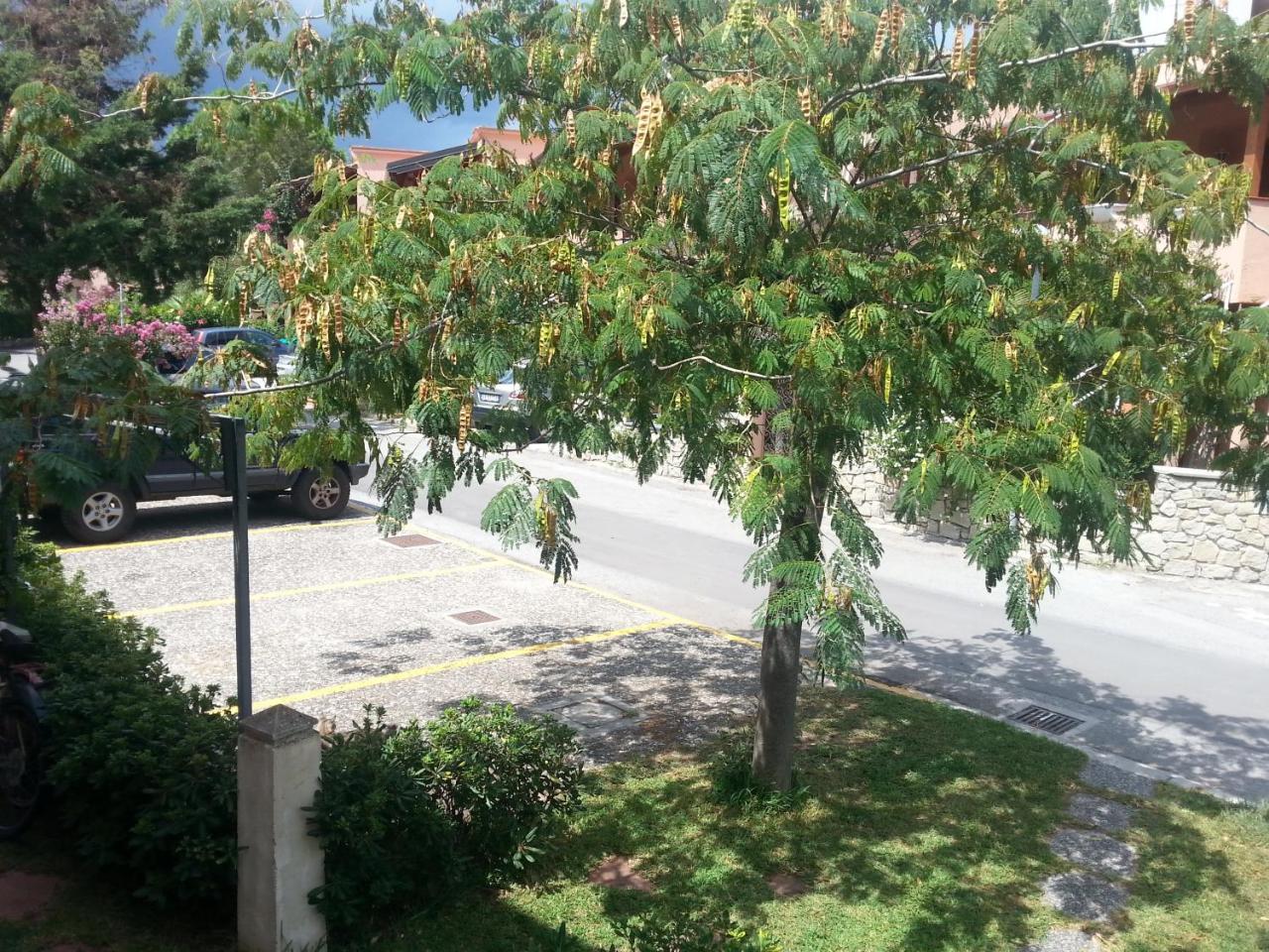 Villetta Su Canale Navigabile Furnari Bagian luar foto