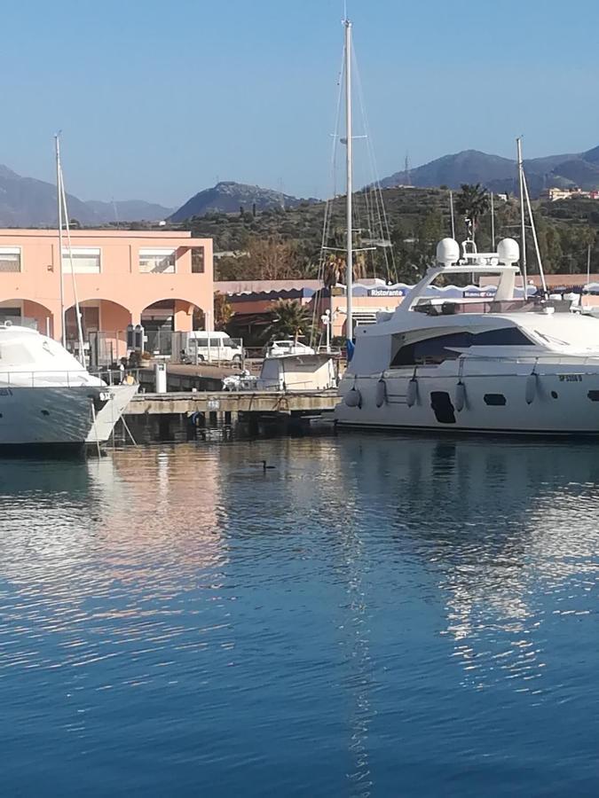 Villetta Su Canale Navigabile Furnari Bagian luar foto