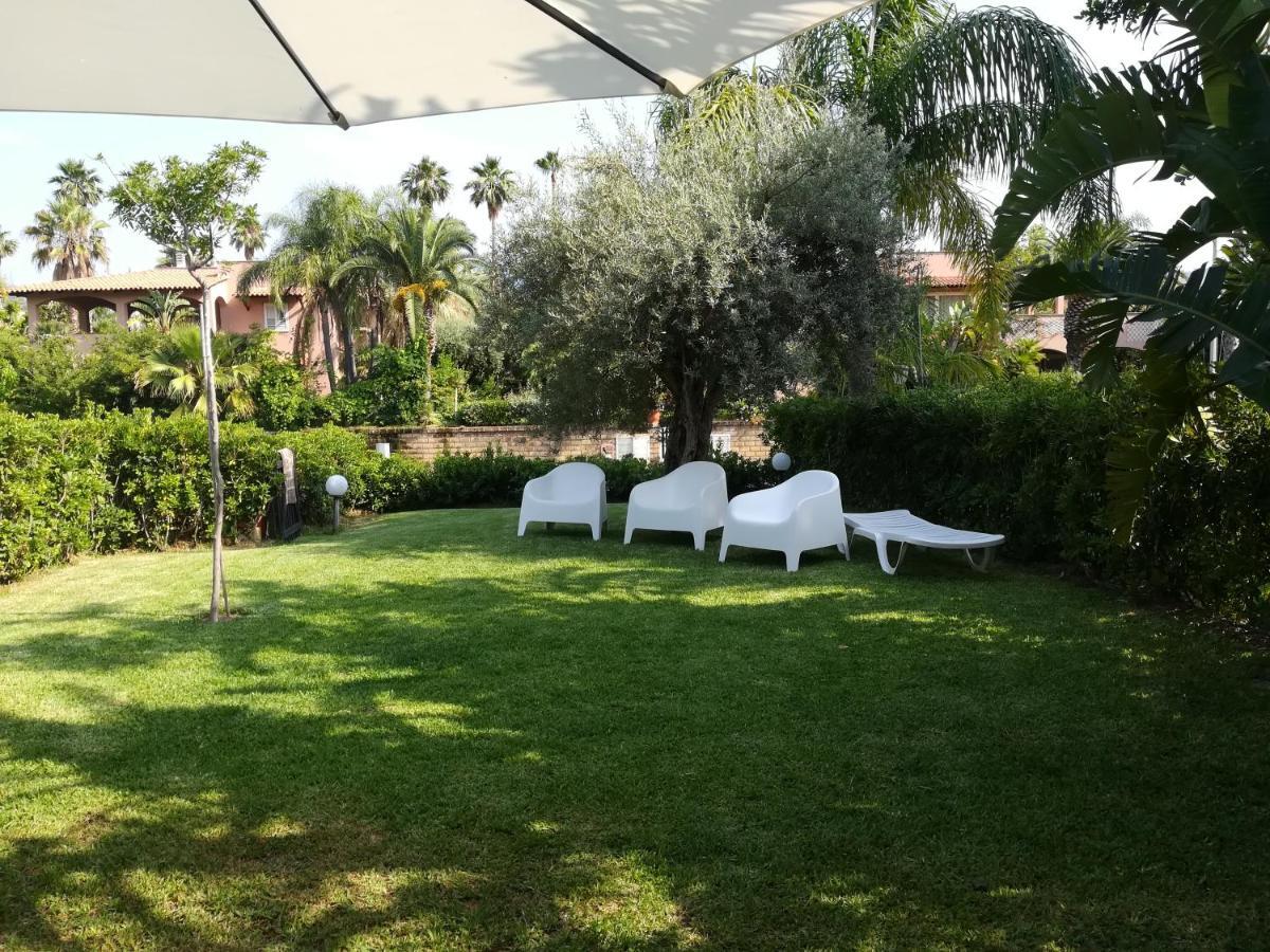 Villetta Su Canale Navigabile Furnari Bagian luar foto