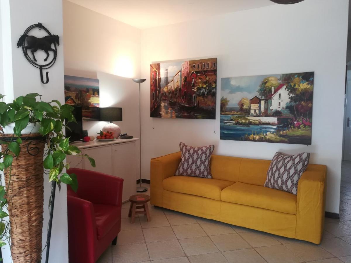Villetta Su Canale Navigabile Furnari Bagian luar foto